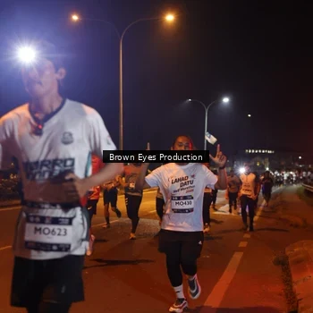 Runner Photo 7626472
