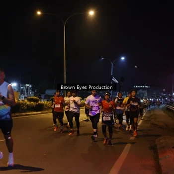 Runner Photo 7626474