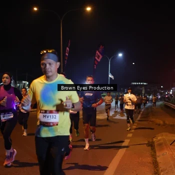 Runner Photo 7626483