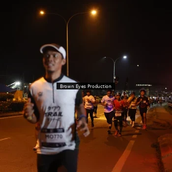 Runner Photo 7626487
