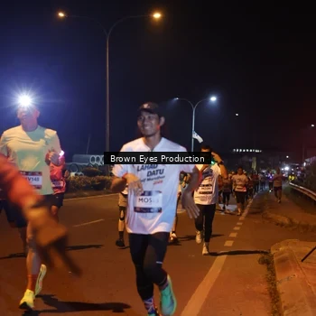 Runner Photo 7626489