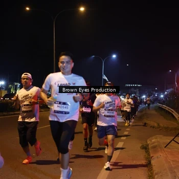 Runner Photo 7626496