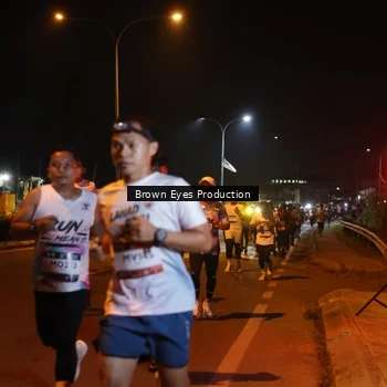 Runner Photo 7626497