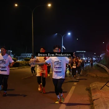 Runner Photo 7626501