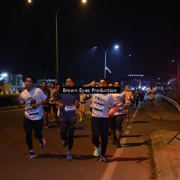 Runner Photo 7626513