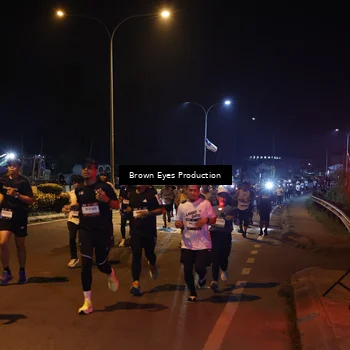 Runner Photo 7626515