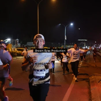 Runner Photo 7626551