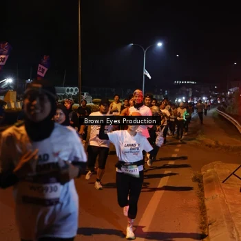 Runner Photo 7626552
