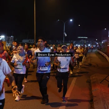 Runner Photo 7626555