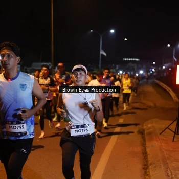 Runner Photo 7626559