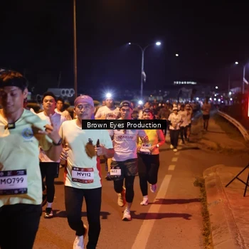 Runner Photo 7626566
