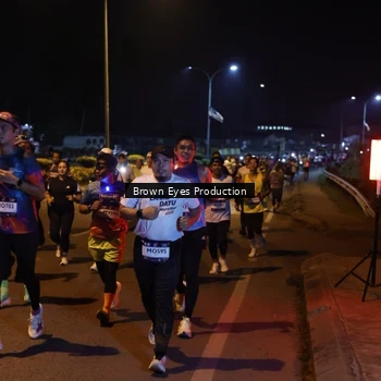 Runner Photo 7626570