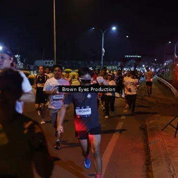Runner Photo 7626571