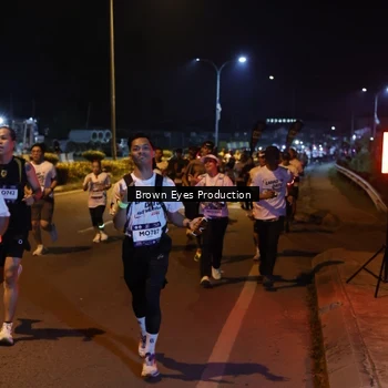 Runner Photo 7626574