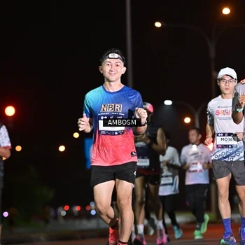 Runner Photo 7626585