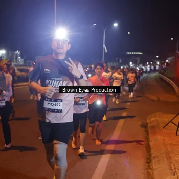 Runner Photo 7626590