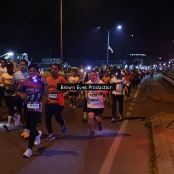 Runner Photo 7626610