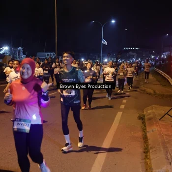 Runner Photo 7626617