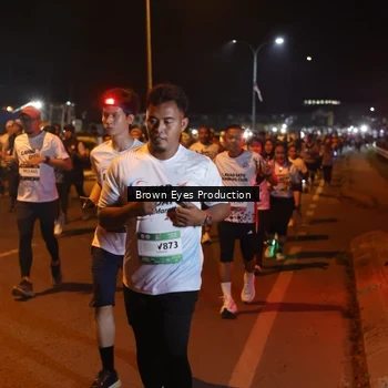 Runner Photo 7626648
