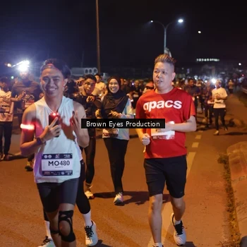 Runner Photo 7626672