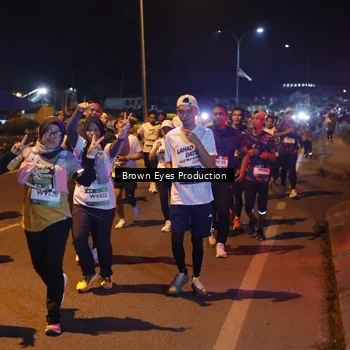 Runner Photo 7626676
