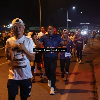 Runner Photo 7626678