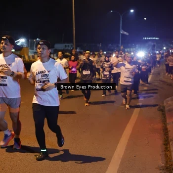 Runner Photo 7626686