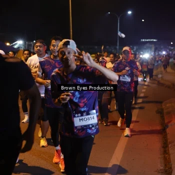 Runner Photo 7626689