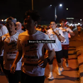 Runner Photo 7626712
