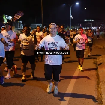 Runner Photo 7626721