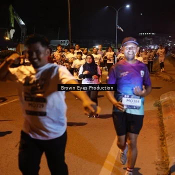 Runner Photo 7626722