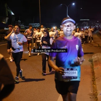 Runner Photo 7626724