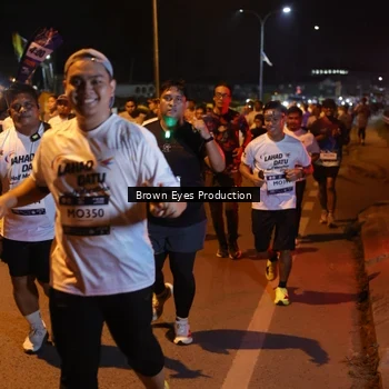 Runner Photo 7626731