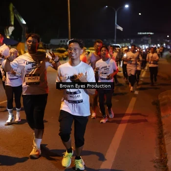Runner Photo 7626732