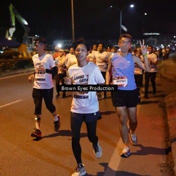 Runner Photo 7626733