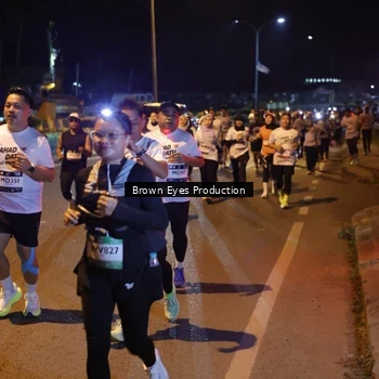 Runner Photo 7626742