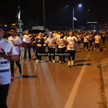 Runner Photo 7626745
