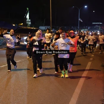 Runner Photo 7626751