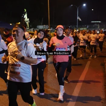Runner Photo 7626759