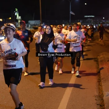 Runner Photo 7626762