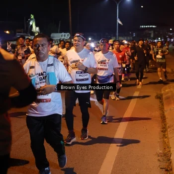 Runner Photo 7626766