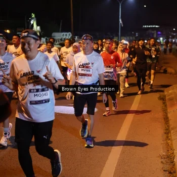 Runner Photo 7626768