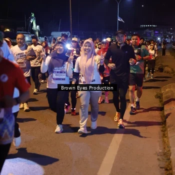 Runner Photo 7626771