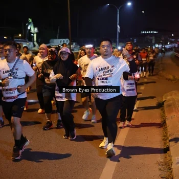 Runner Photo 7626781