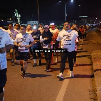 Runner Photo 7626782