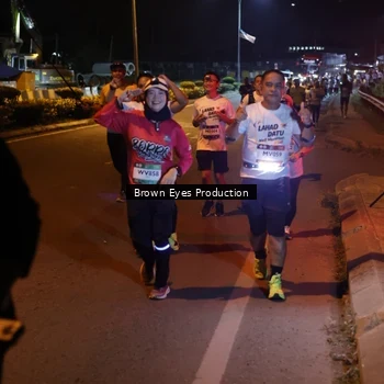 Runner Photo 7626797