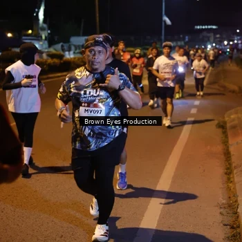 Runner Photo 7626801