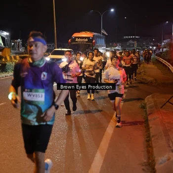 Runner Photo 7626813