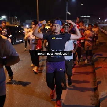 Runner Photo 7626840
