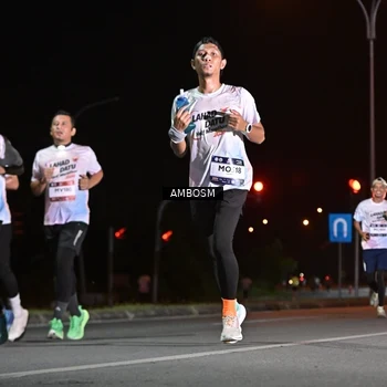 Runner Photo 7626850